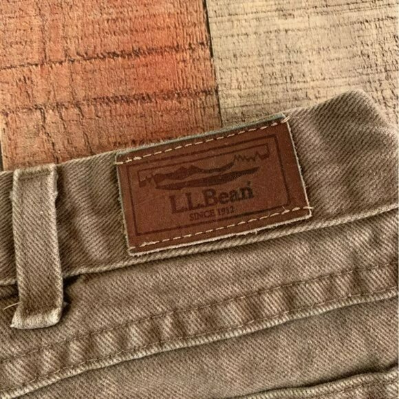 L. L. Bean mens khaki green straight leg denim jeans with plaid lining - Picture 9 of 10